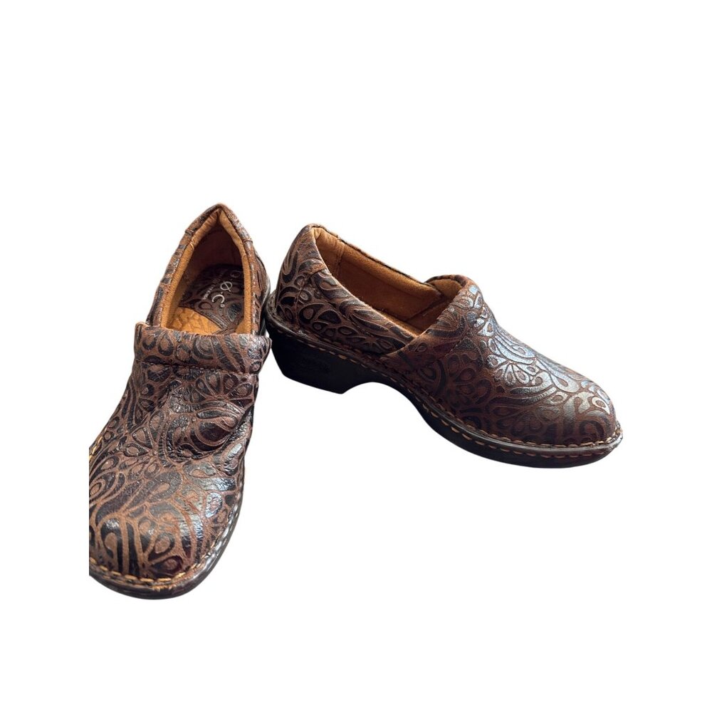 B.,OC womens leather Brown Embossed Slip-On Clogs mules size 6 SKU8167
